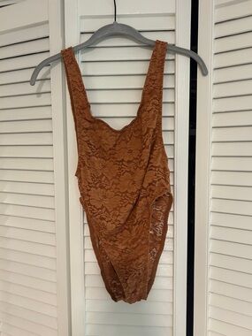 Stretch Lace Bandeau Bodysuit in Rust